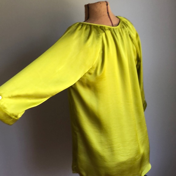 Relativity Silky Chartreuse Green Peasant Top 3/4 Sleeve - Picture 4 of 13